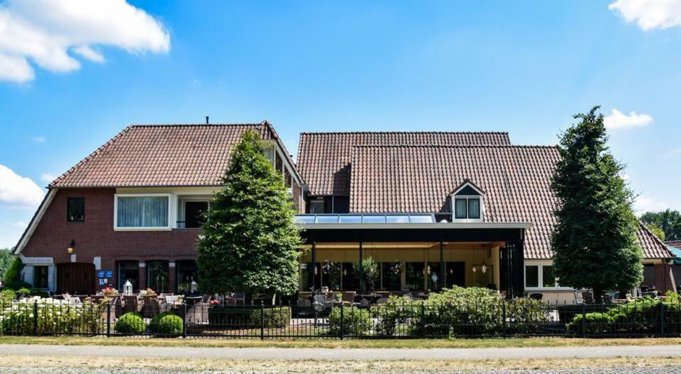 Hotel Jachtlust Borne Екстер'єр фото